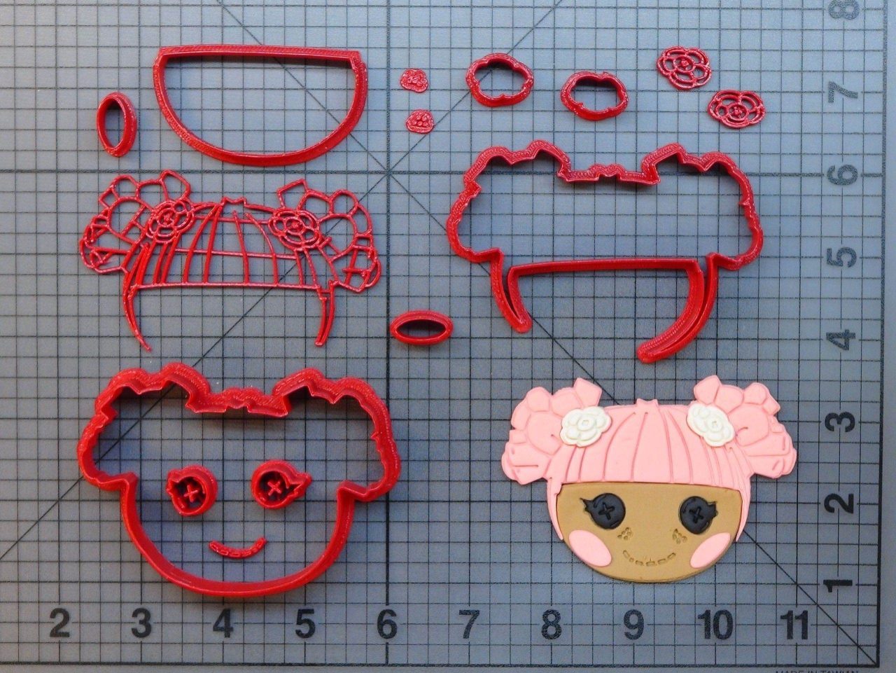 Lalaloopsy - Blossom Flowerpot 266-A823 Cookie Cutter Set