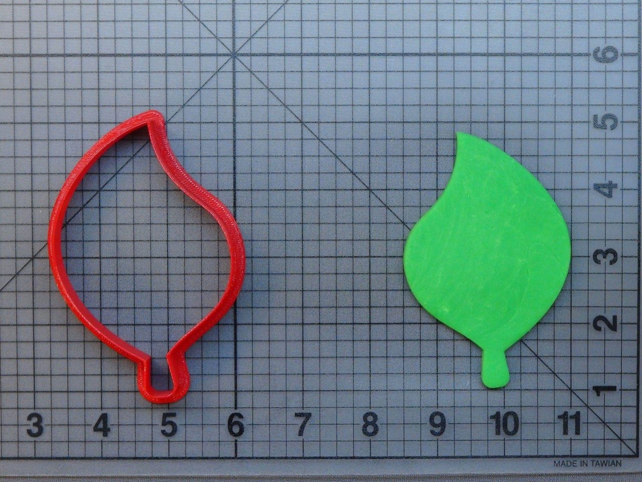 Leaf 266-A756 Cookie Cutter