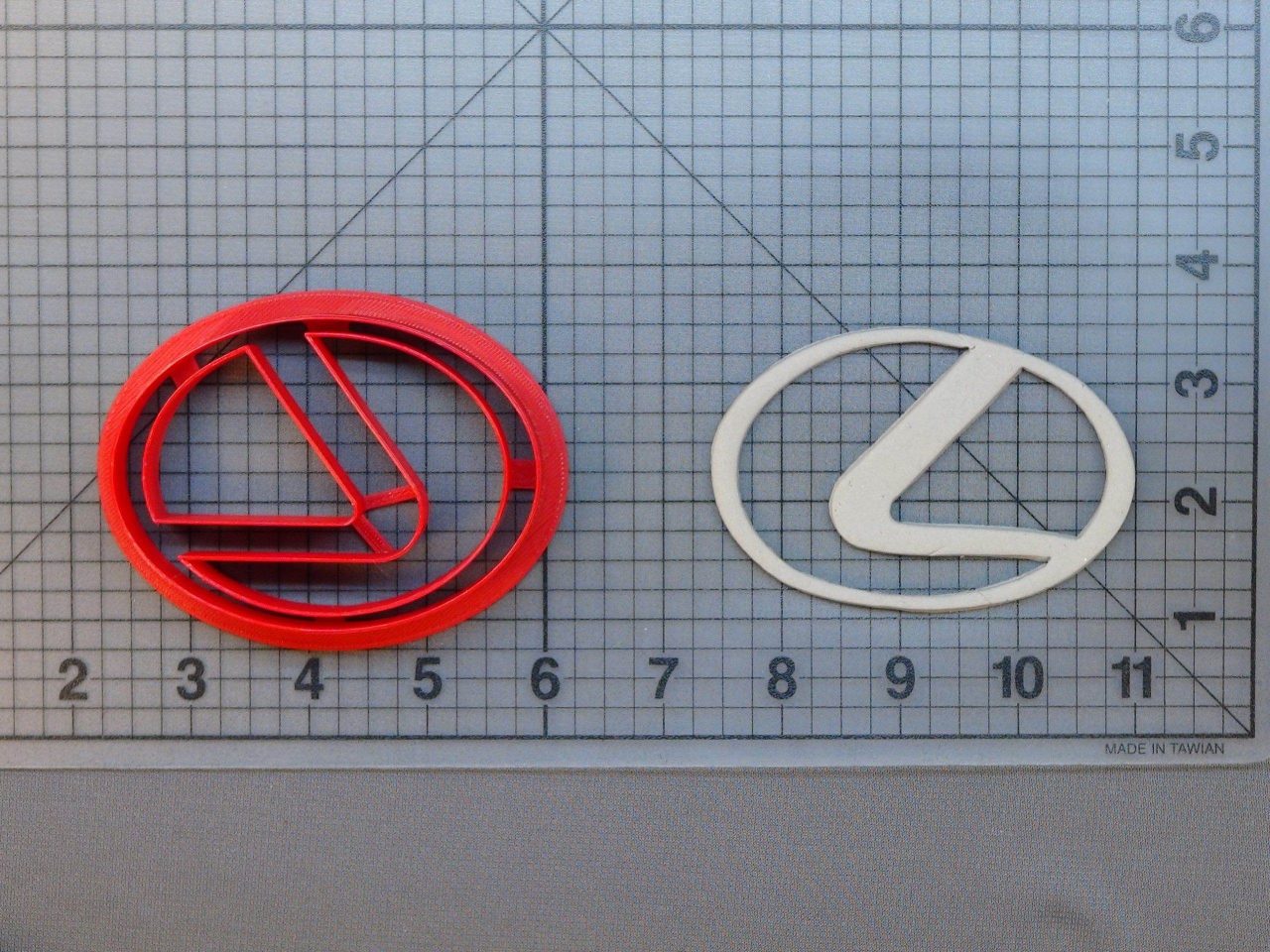 Lexus Logo 266-A025 Cookie Cutter