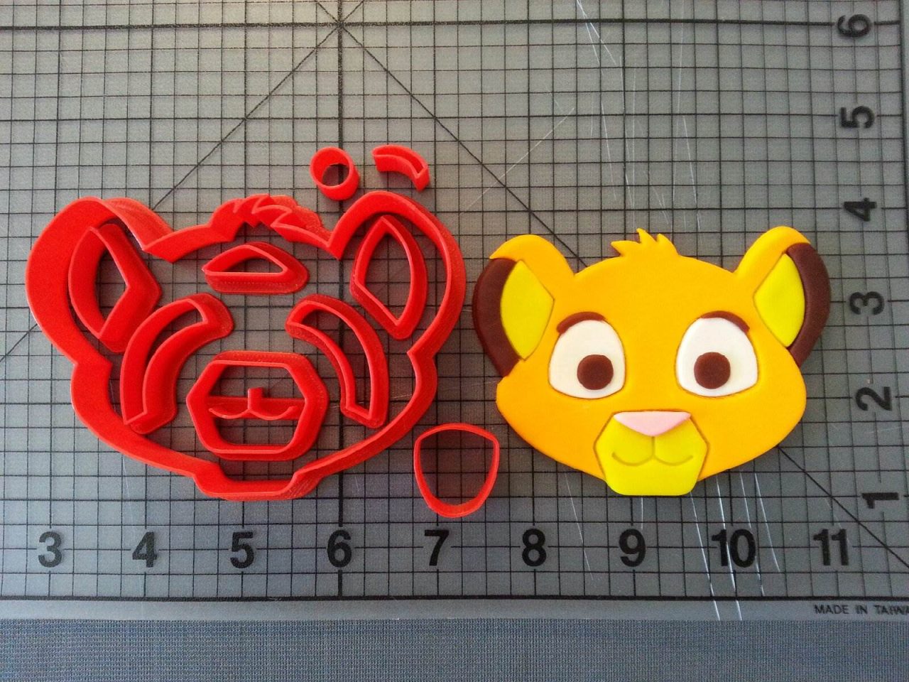 JB_Lion King- Simba Cookie Cutter Set