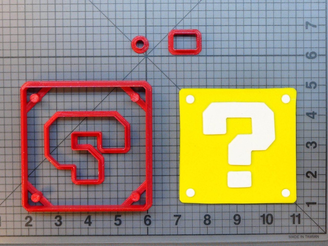 Super Mario - Question Block 266-A023 Cookie Cutter Set