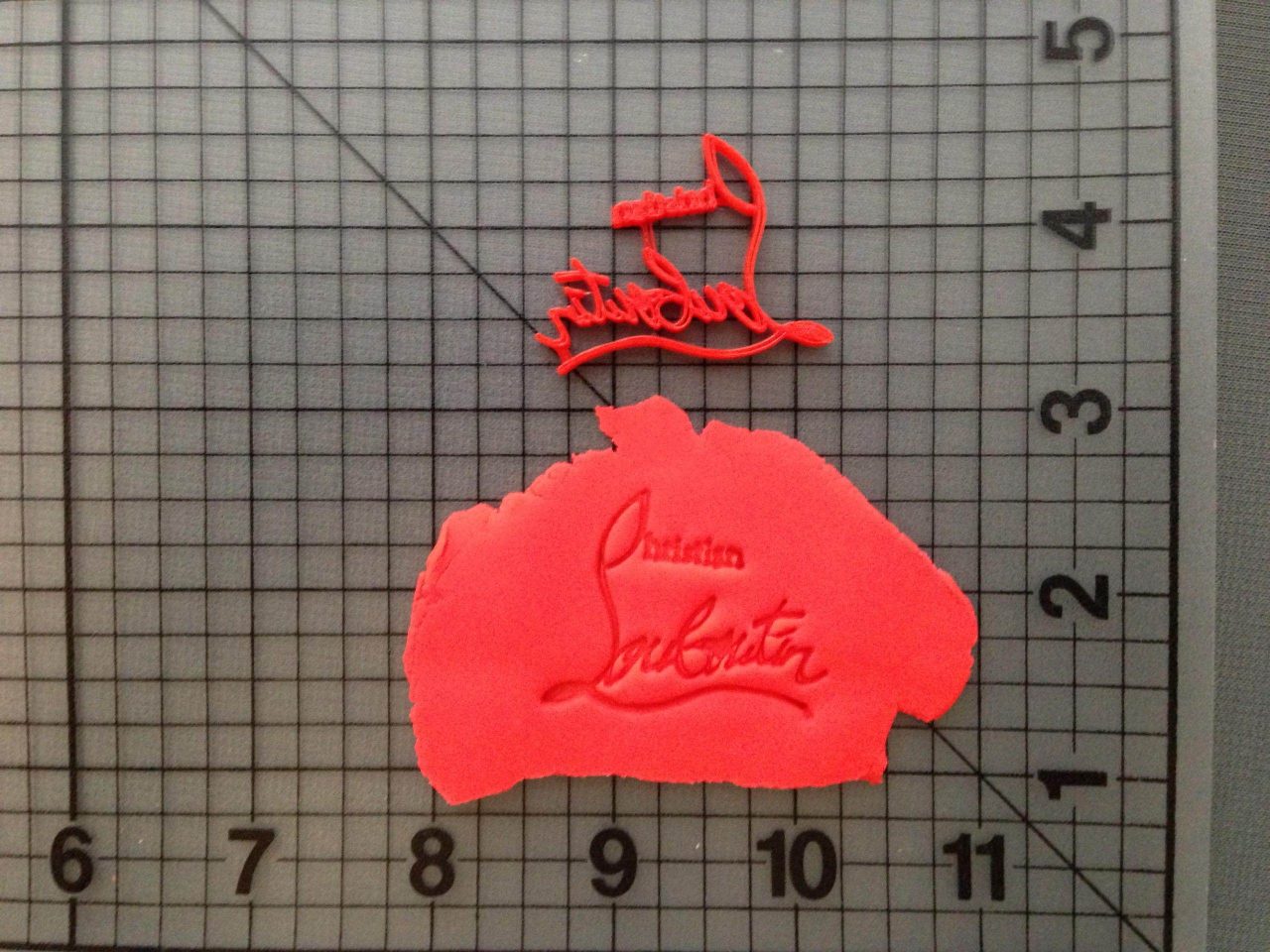 High Fashion CL Signature 266-C462 Stamp 2.75in