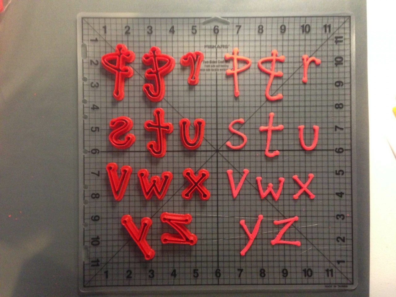 Cool Dots Font Lowercase Cookie Cutters (1)