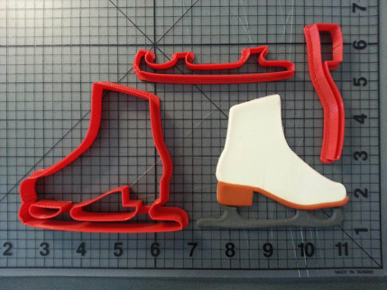 JB_Ice Skate Cookie Cutter Set