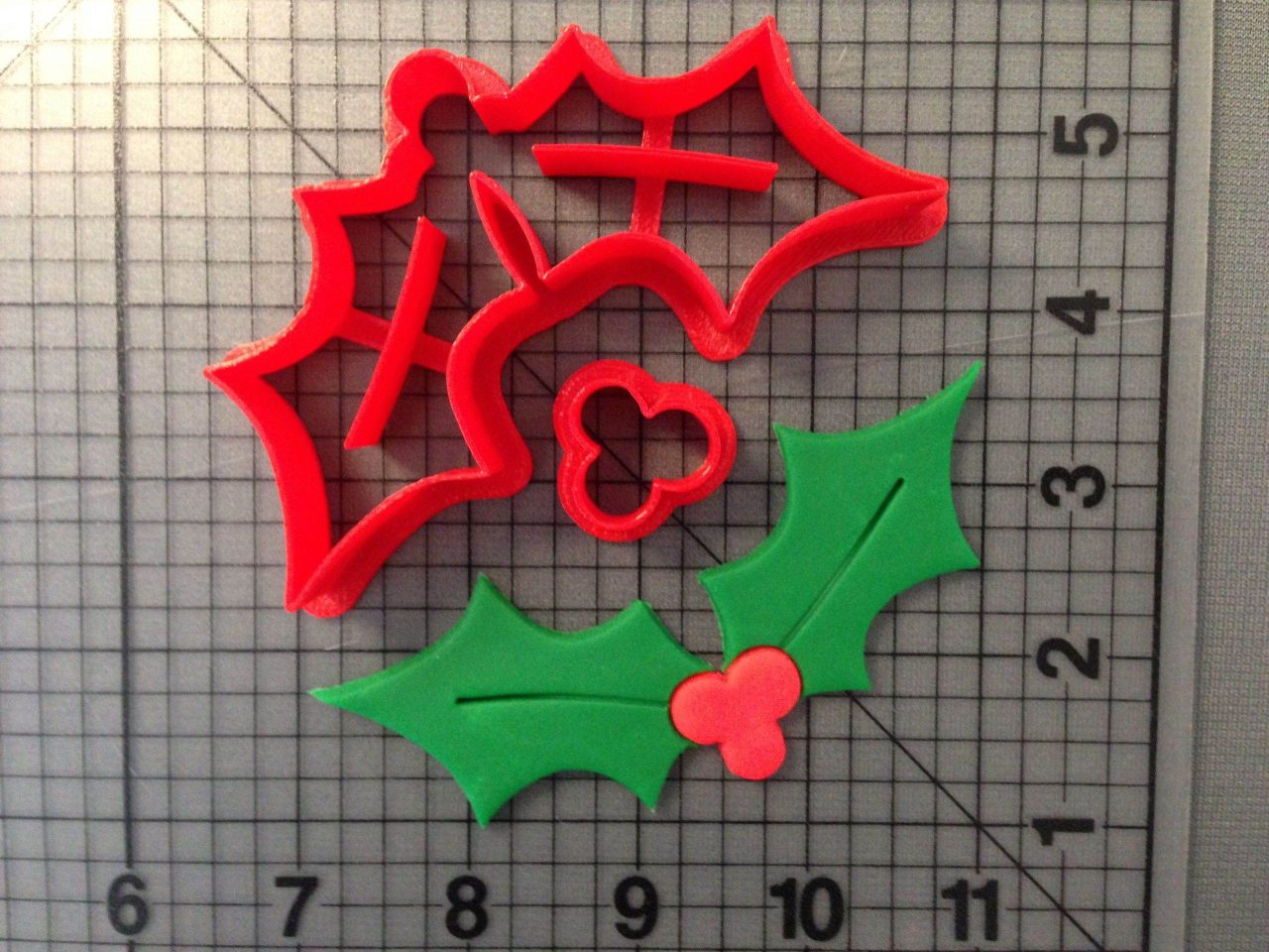 Mistletoe Cookie Cutter Set