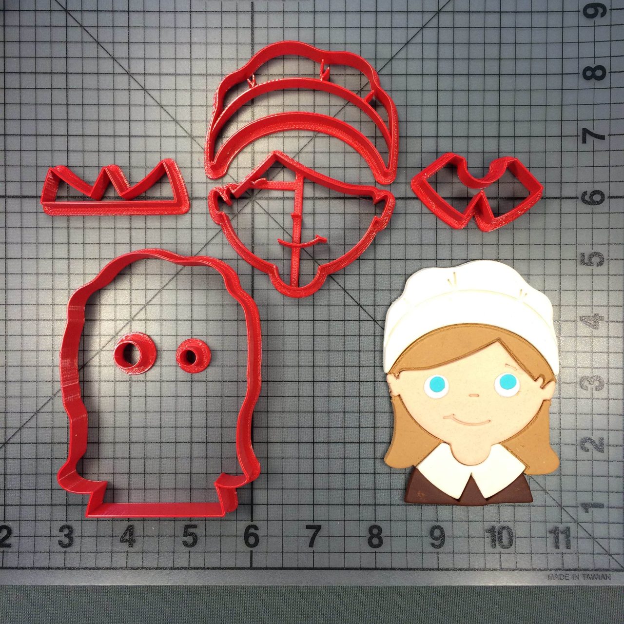 Thanksgiving - Pilgrim Girl 266-A955 Cookie Cutter Set