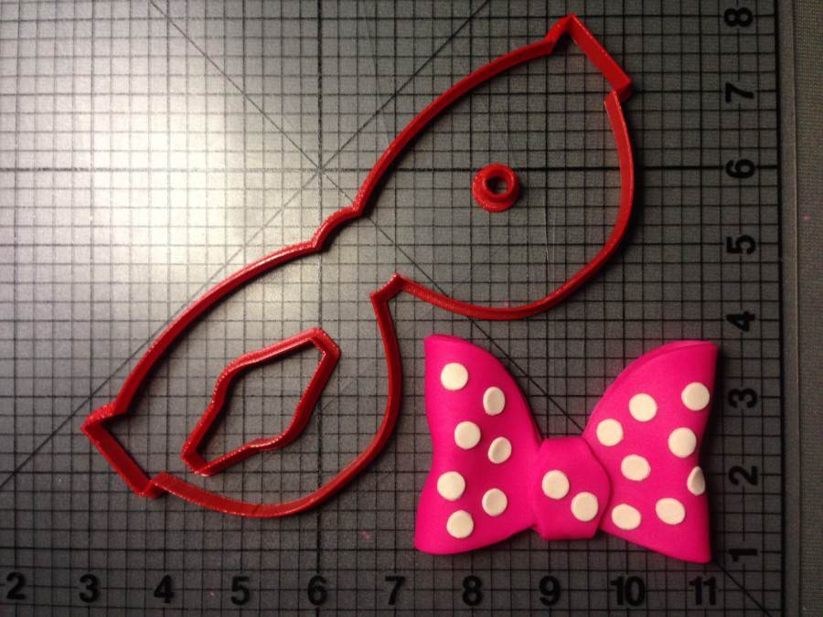 Minnie Mouse Bow Cookie Cutter Kit
