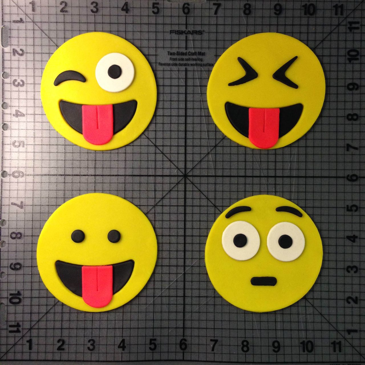 Emoji 266-A021 Cookie Cutter Kit (4 inch) (2)