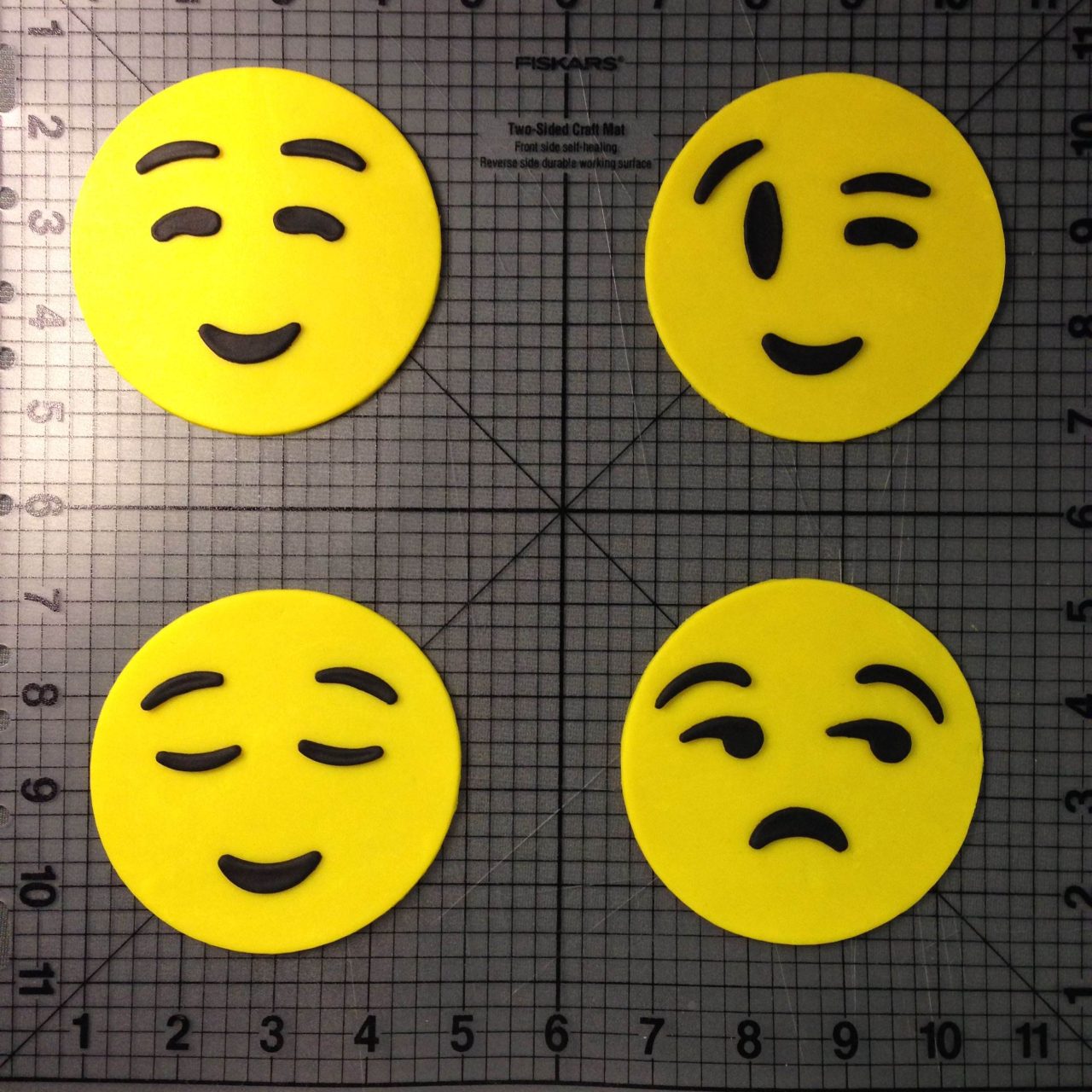 Emoji 266-A021 Cookie Cutter Kit (4 inch) (3)