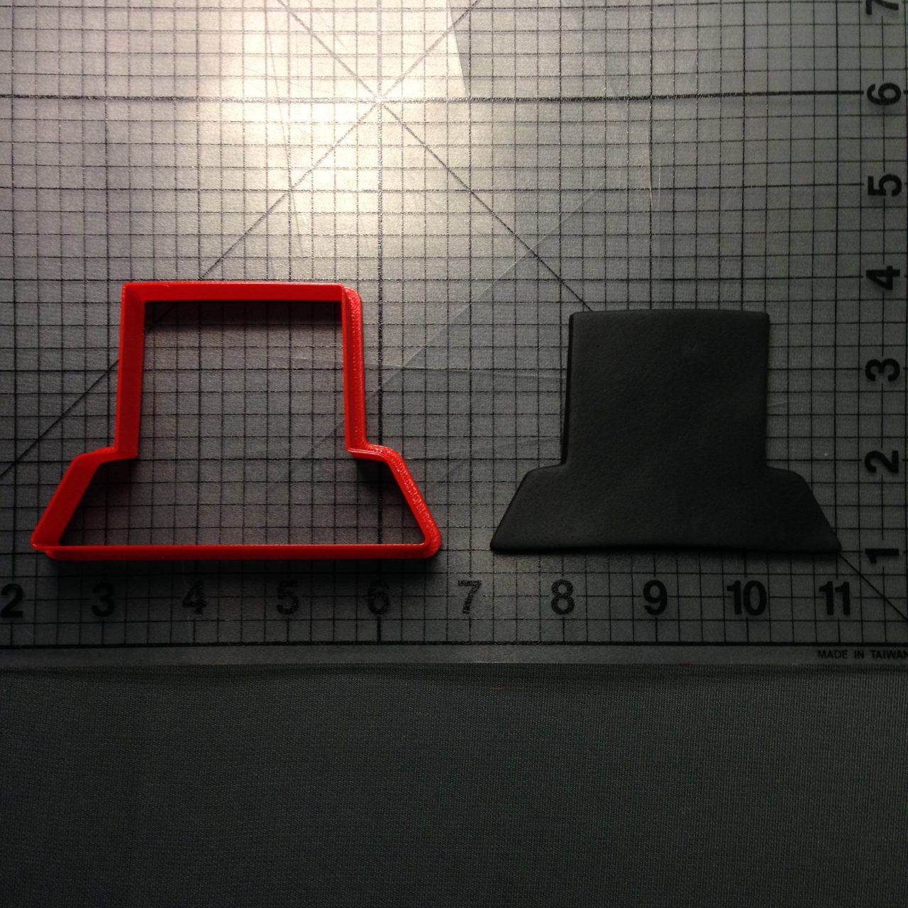 Computer 100 Cookie Cutter