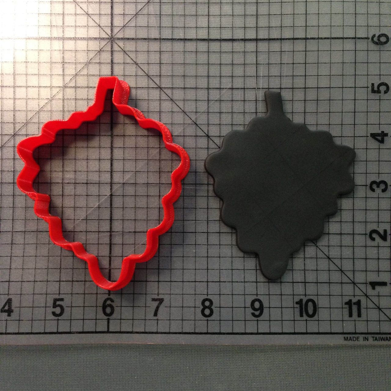 Grapes 101 Cookie Cutter