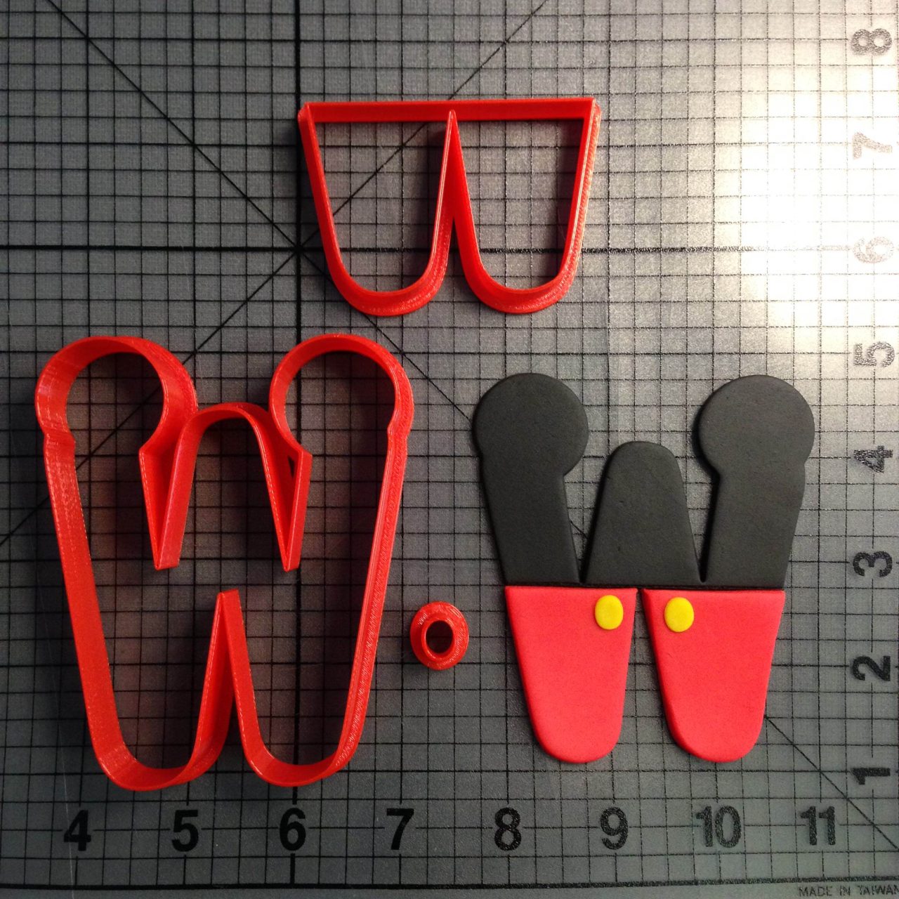 Mickey Letter W Cookie Cutter Set