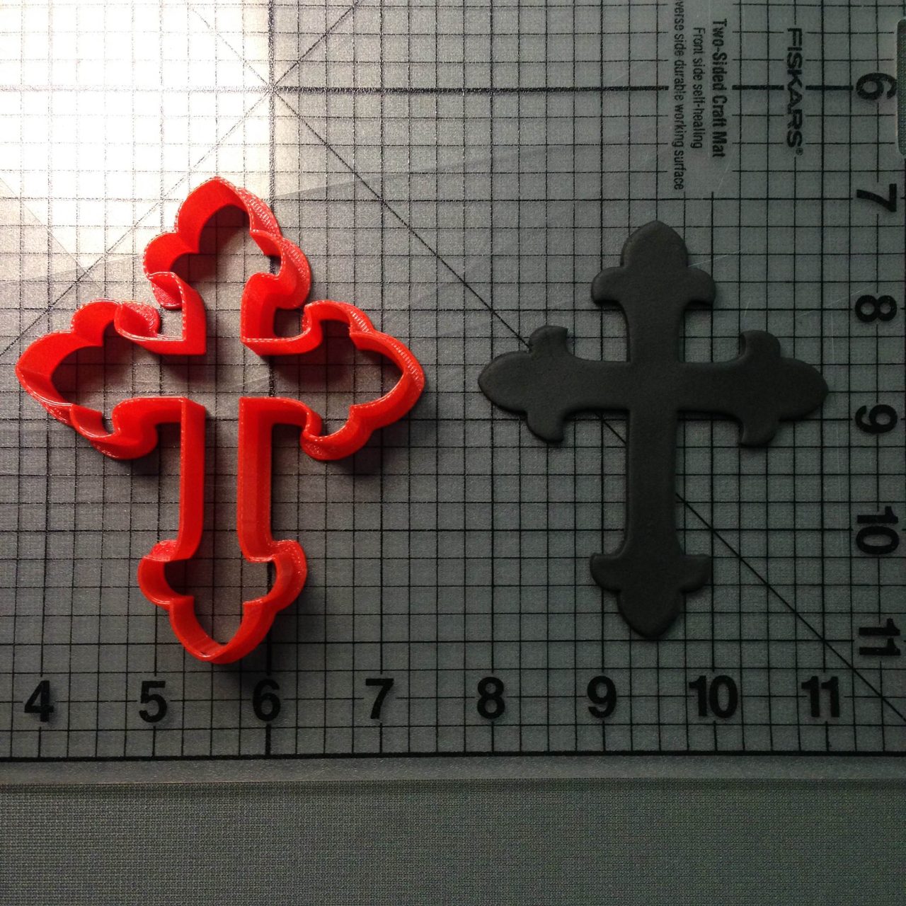 Cross 105 Cookie Cutter