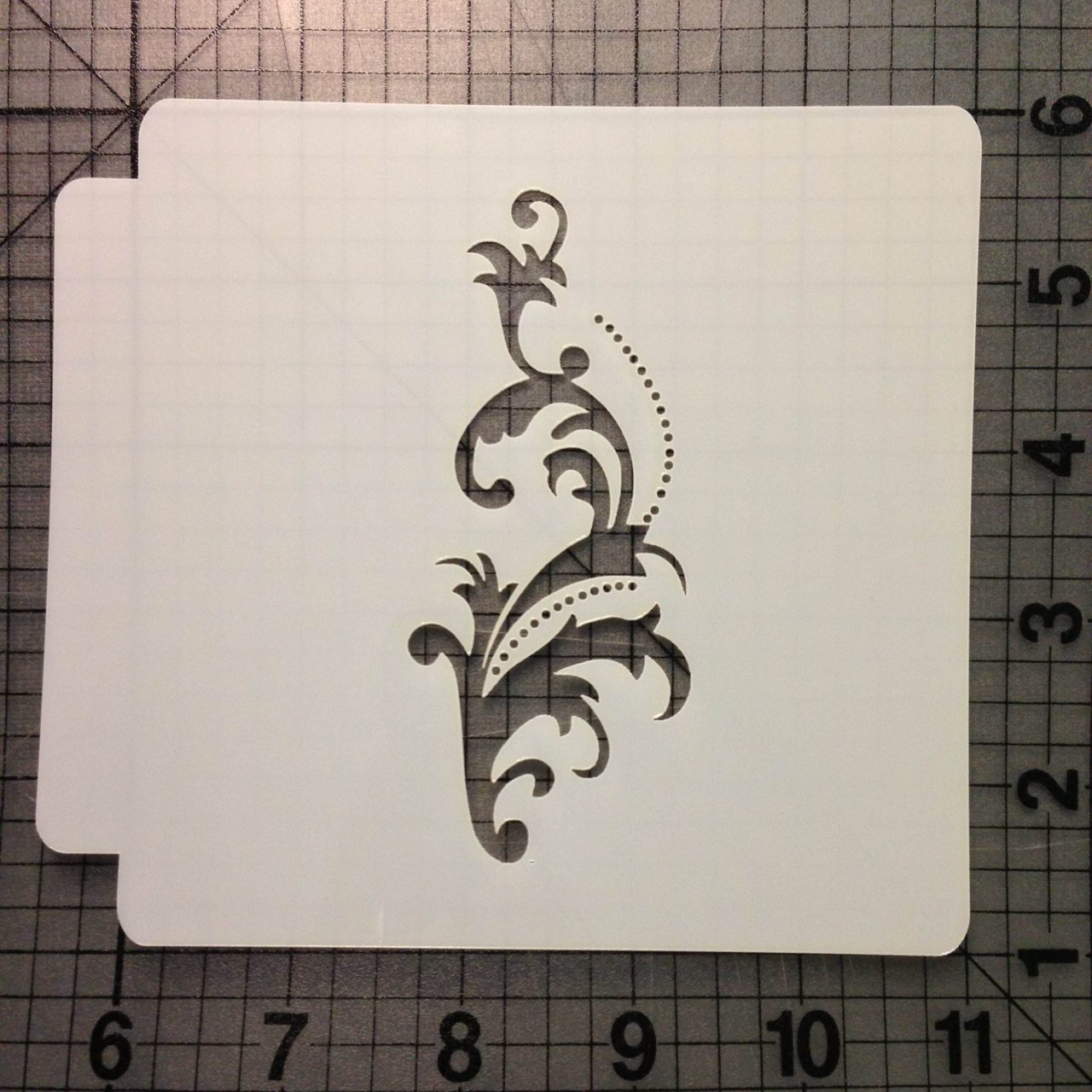 Damask Stencil 124