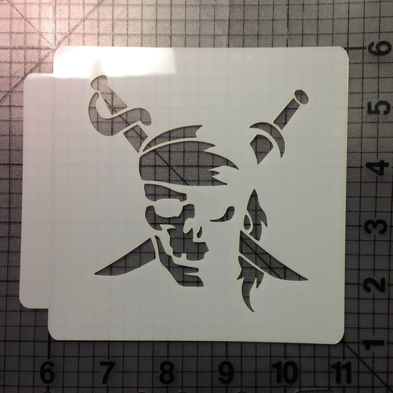 Pirate Skull Stencil 100
