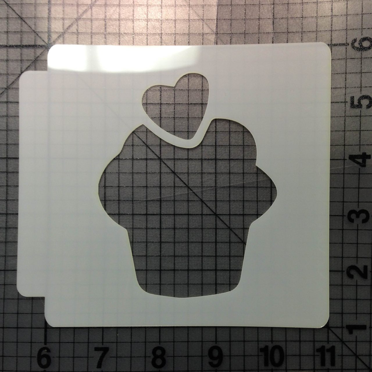 Cupcake Stencil 101