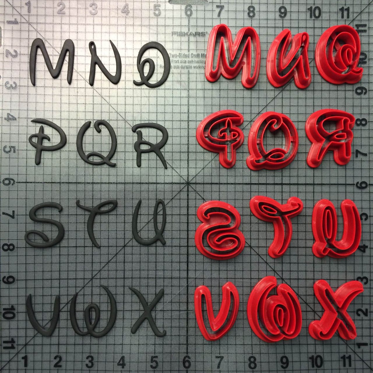 New Disney Uppercase Cookie Cutter Set (1)