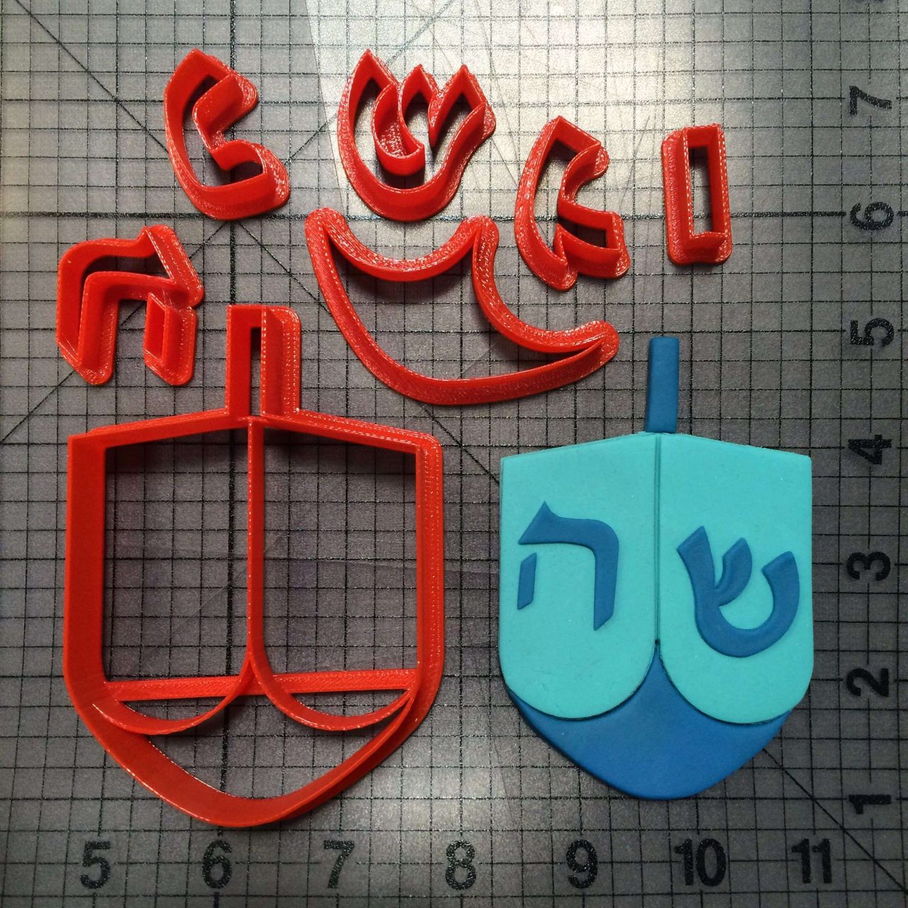 Dreidel 100 Cookie Cutter Set (1)