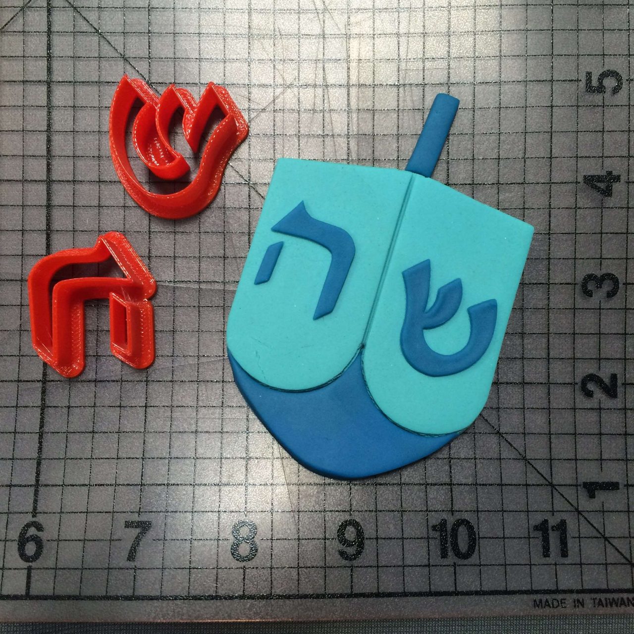 Dreidel 100 Cookie Cutter Set - Image 2