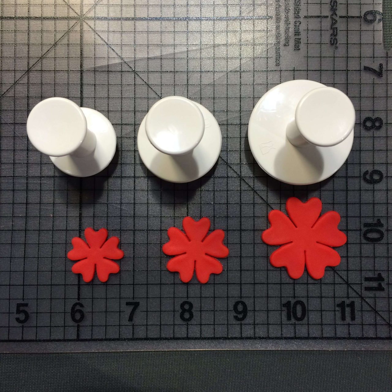 Heart Petal Flower Plunger Cookie Cutter Set (3)