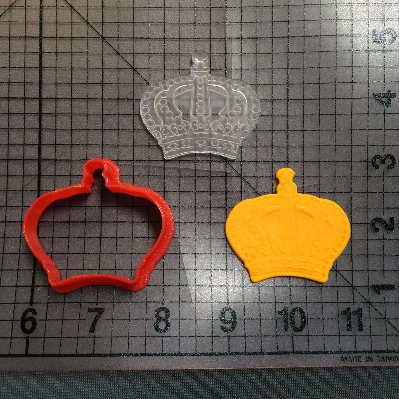 Crown 100 Cookie Cutter and Stamp (imprinted 1)