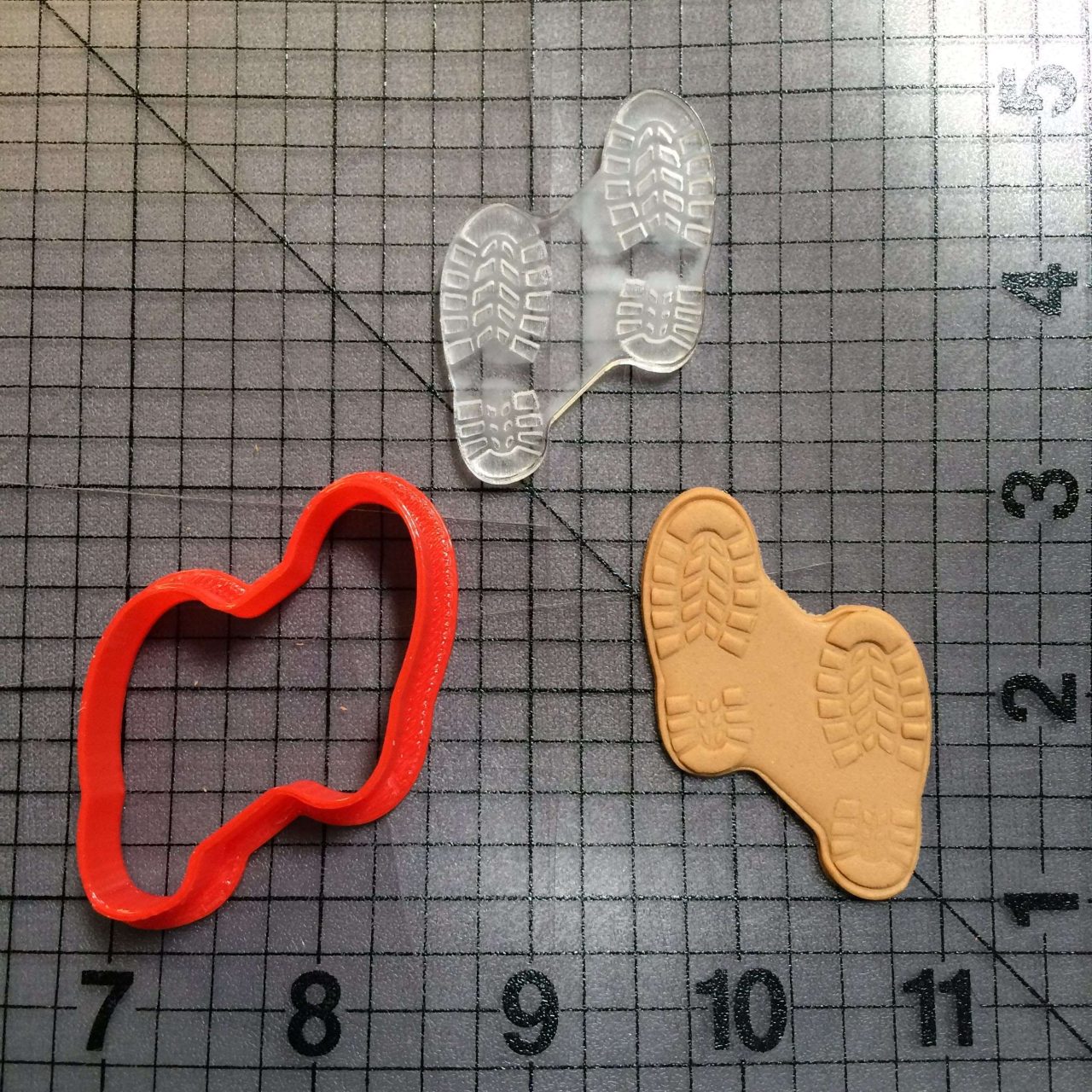 Foot Print 100 Cookie Cutter and Stamp (embossed 1)