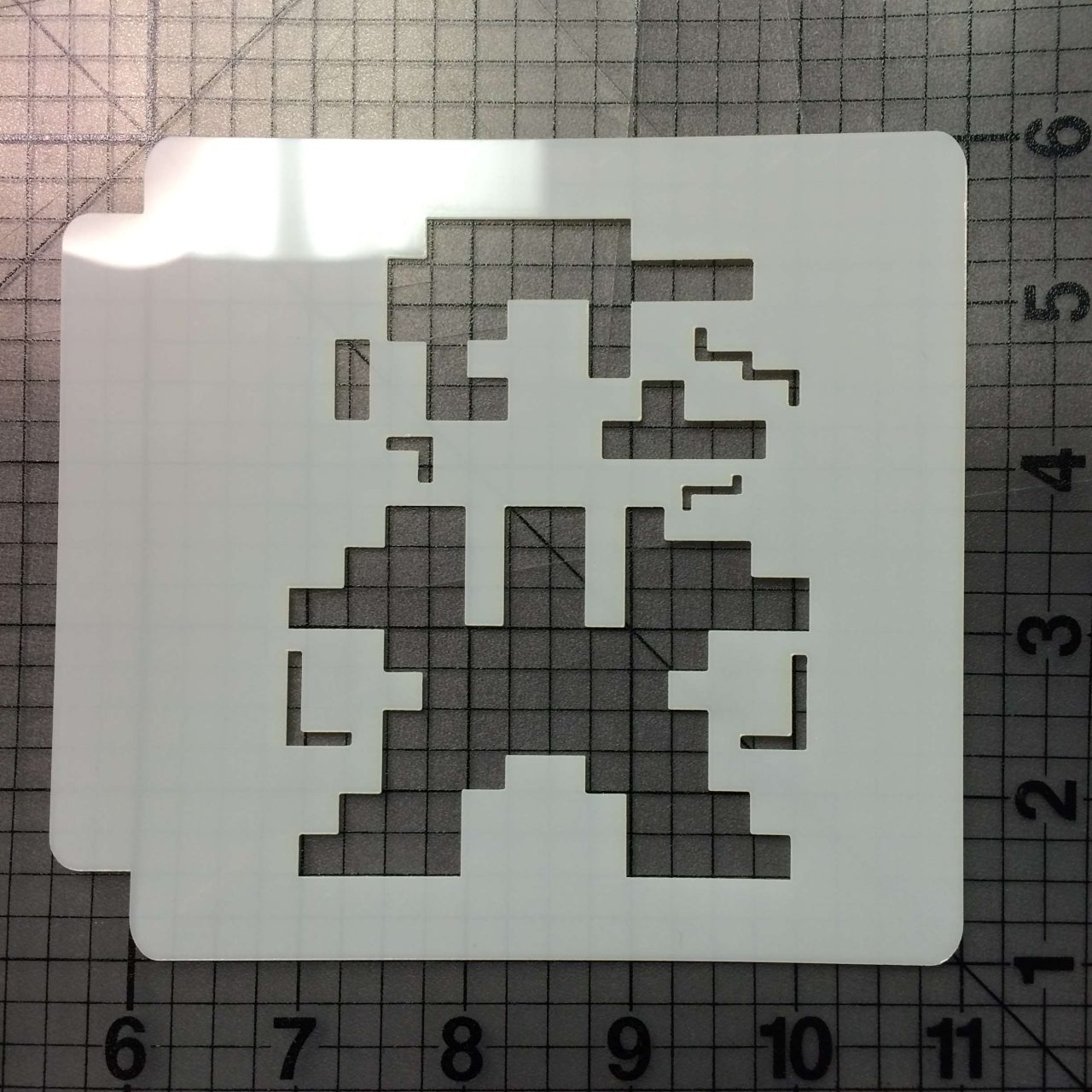 Super Mario Stencil 105