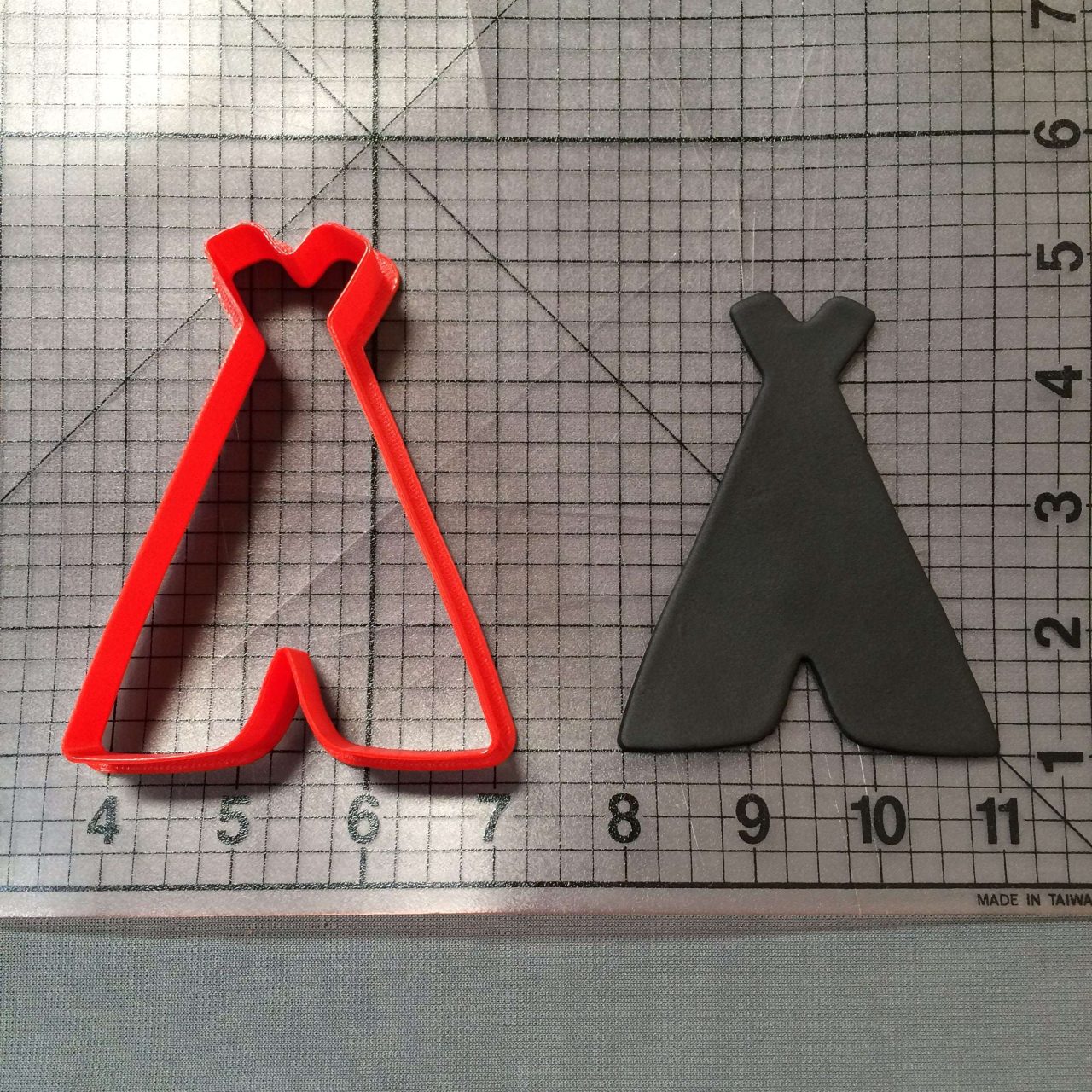 Tee Pee 100 Cookie Cutter