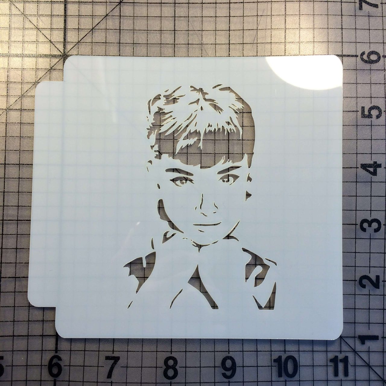 Audrey Hepburn Stencil 103