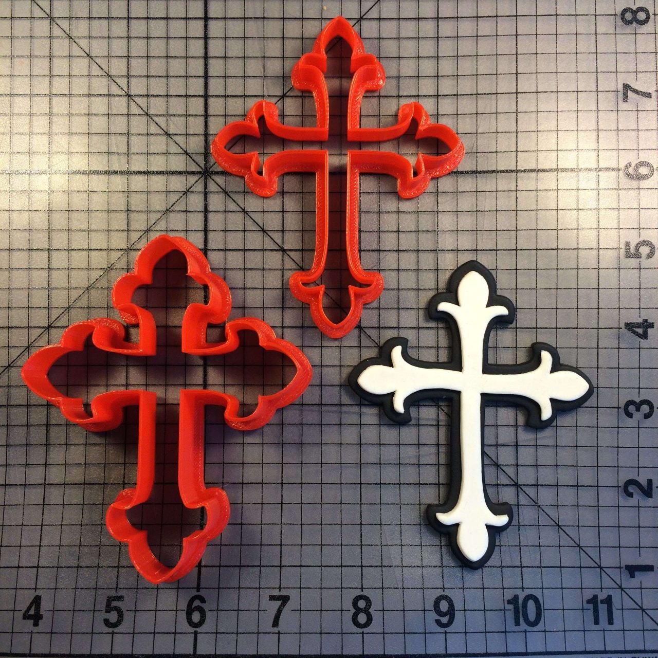 Cross 106 Cookie Cutter Set
