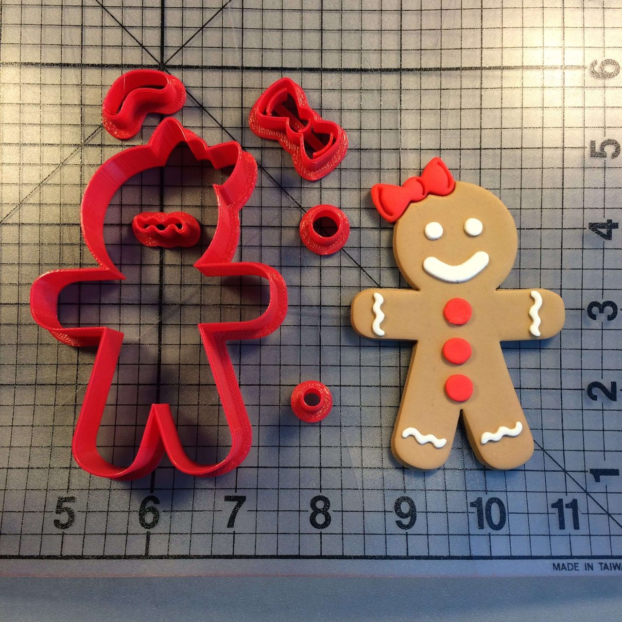 Gingerbread Girl 100 Cookie Cutter Set