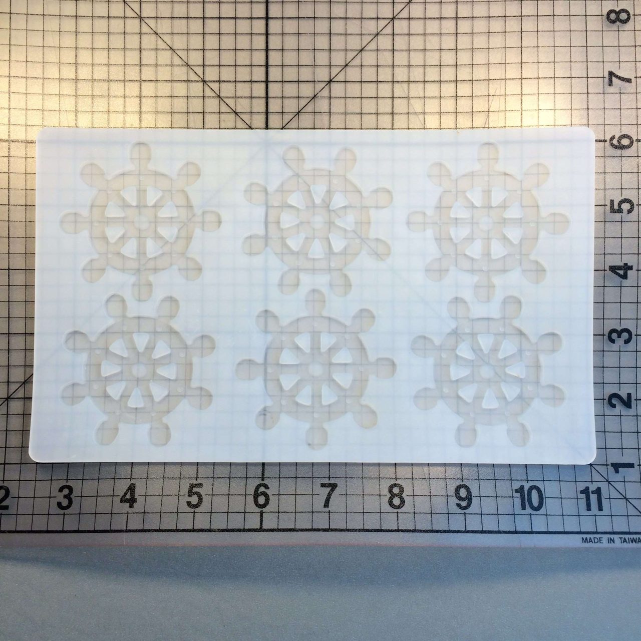 Helm Chocolate Mold (3)