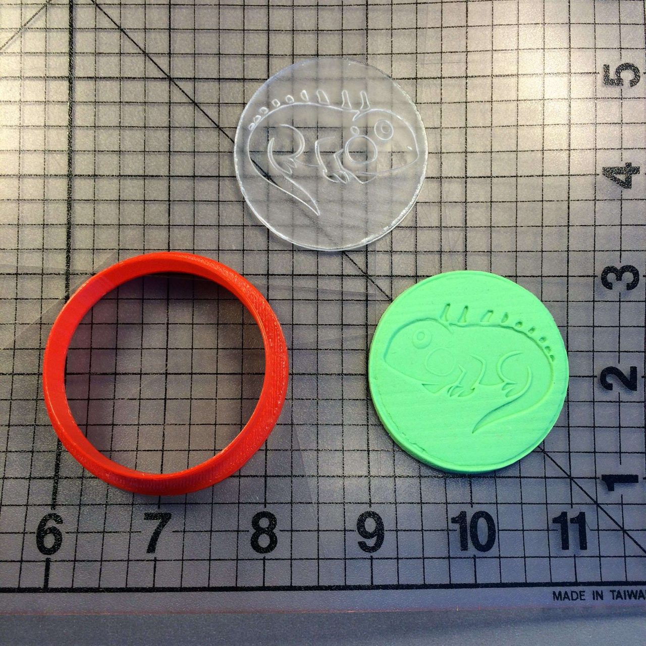 Lizard 100 Cookie Cutter and Stamp (imprinted 1)