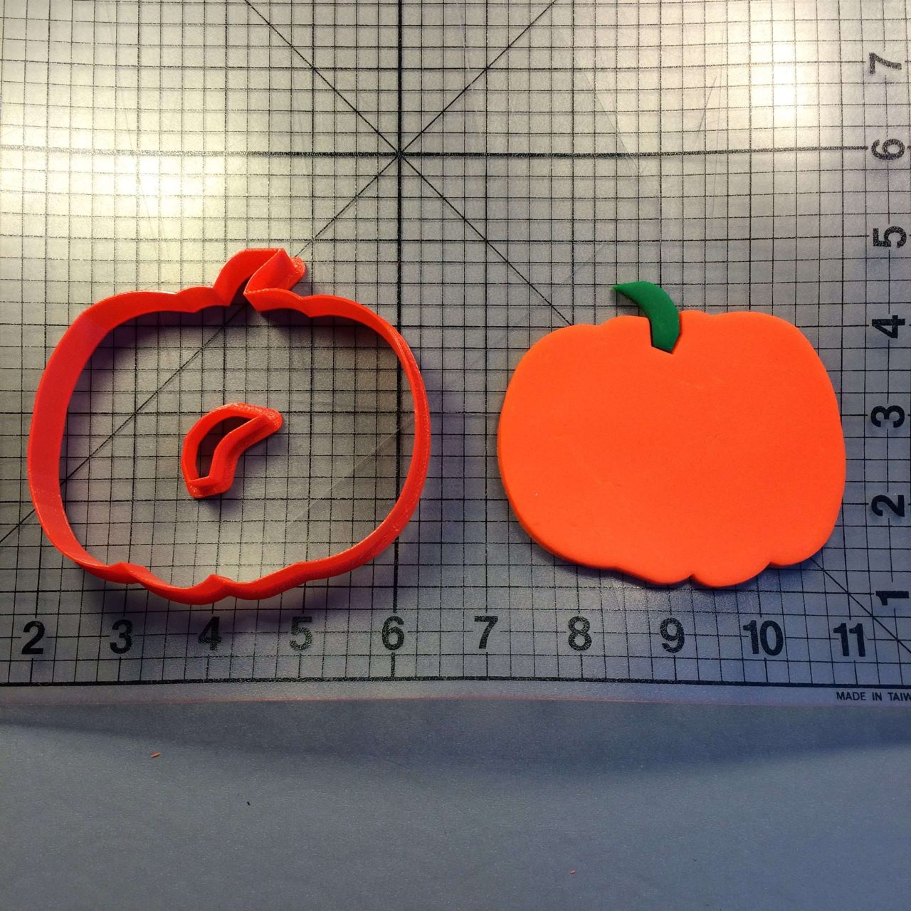 Pumpkin 100 Cookie Cutter Set