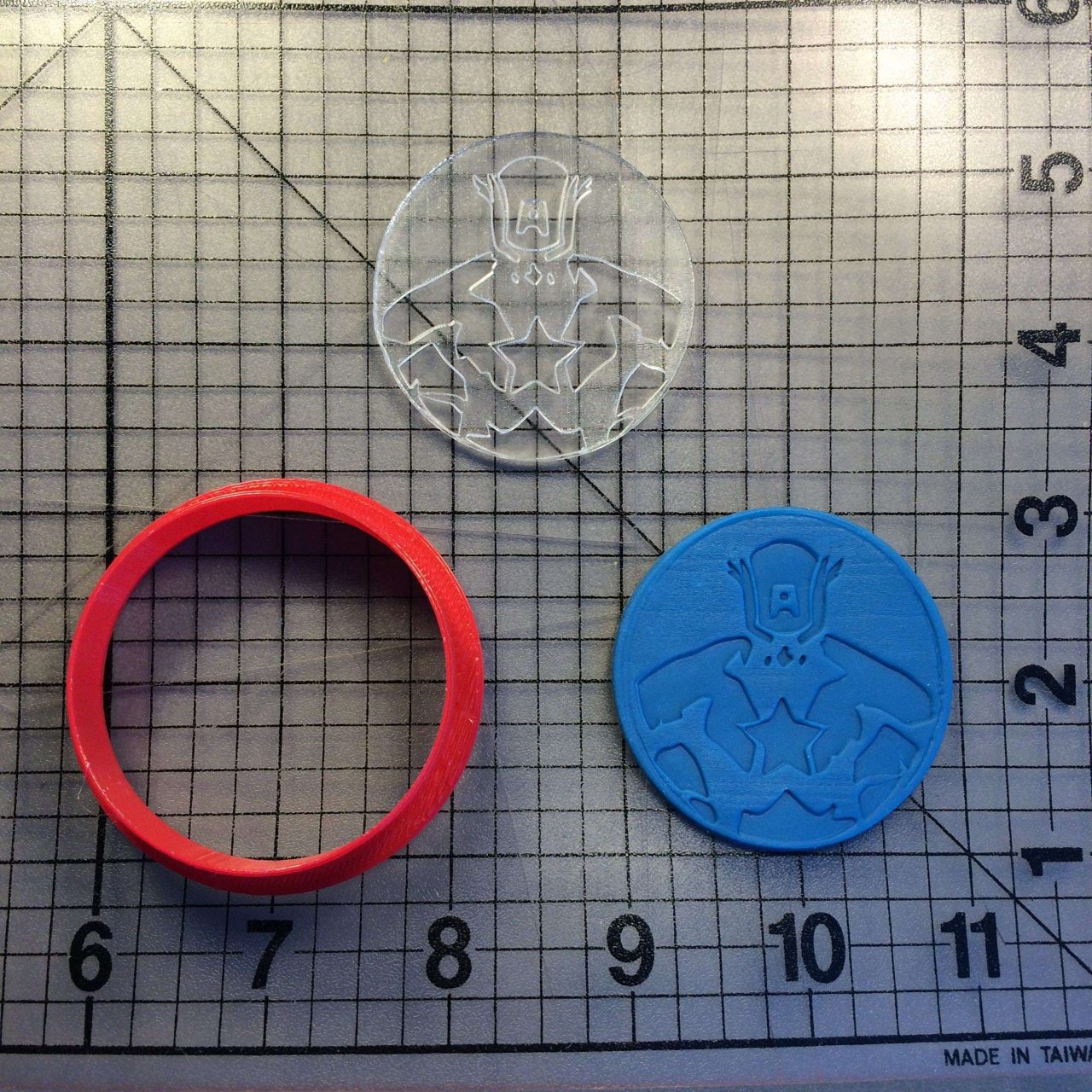 Captain America 100 Cookie Cutter and Stamp (imprinted 1)