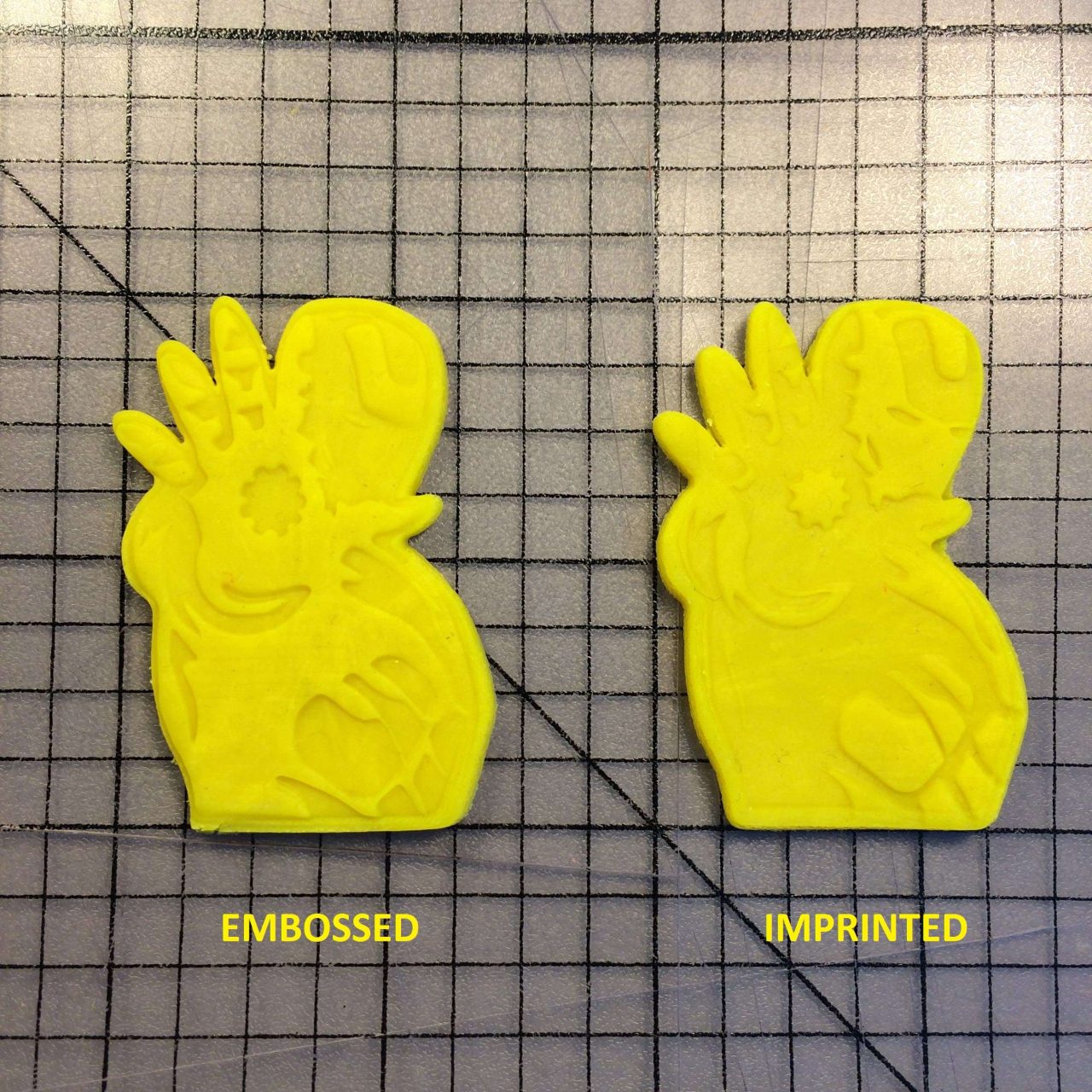 Iron Man 100 Cookie Cutter and Acrylic Stamp - Image 5