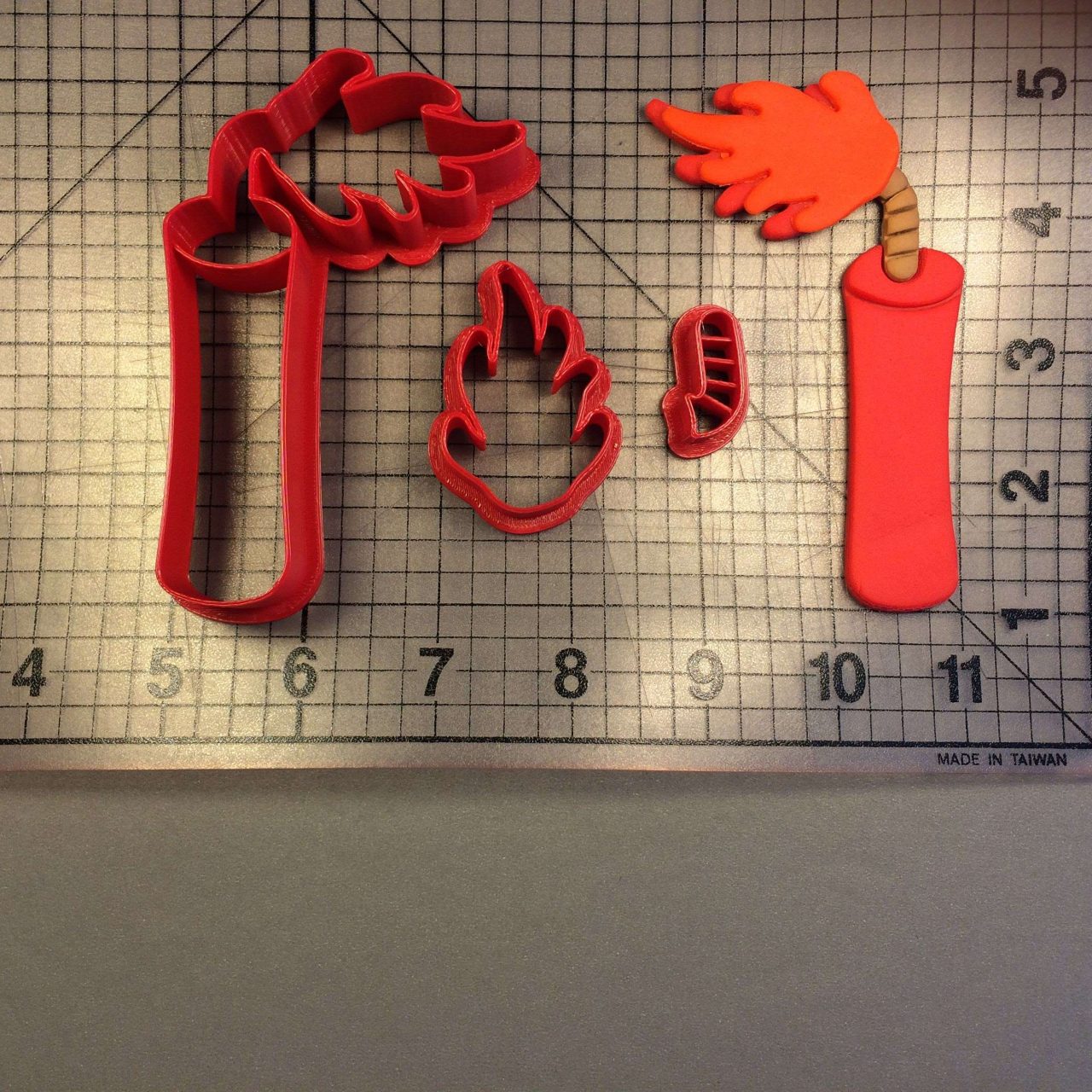 Dynamite 100 Cookie Cutter Set