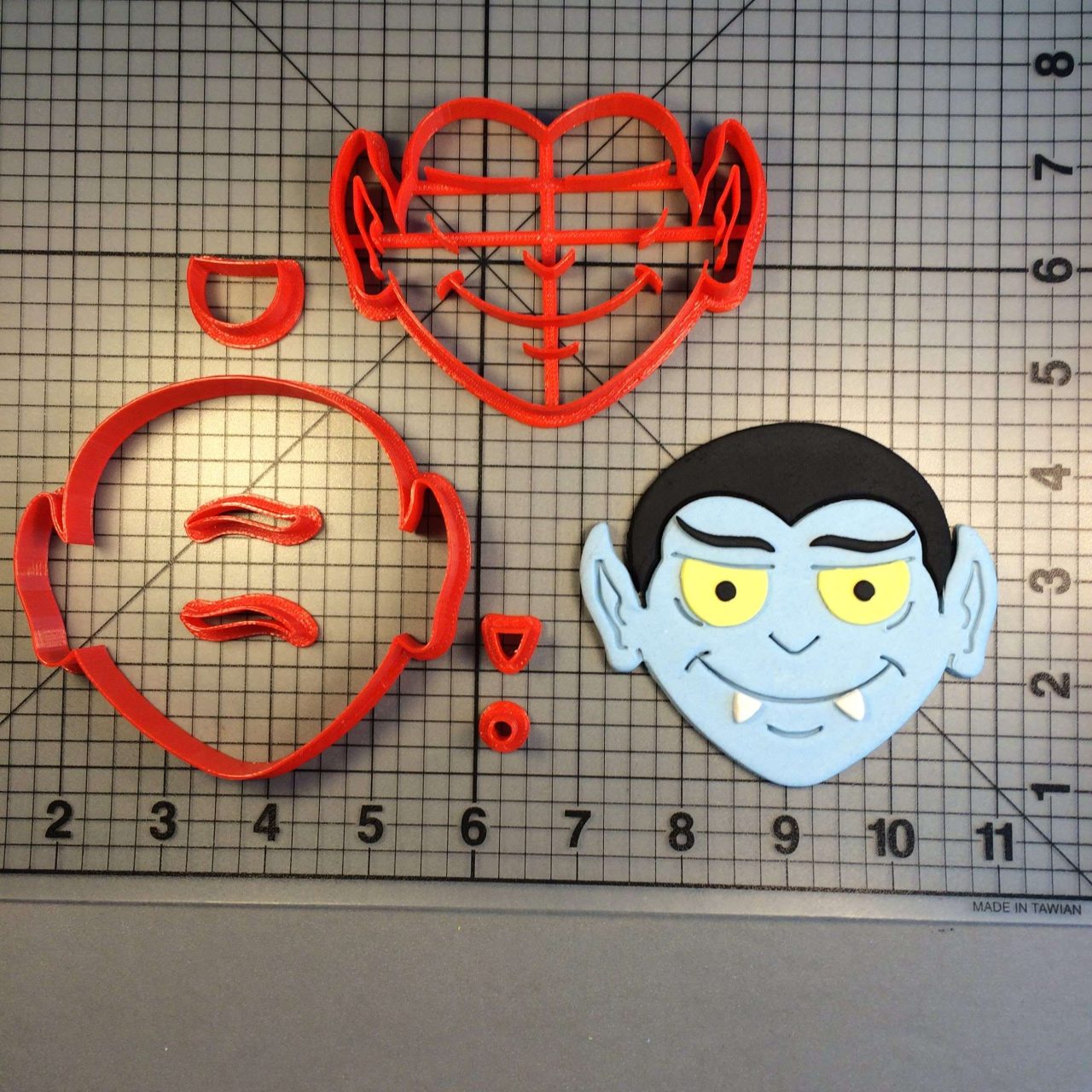 Vampire Face 100 Cookie Cutter Set