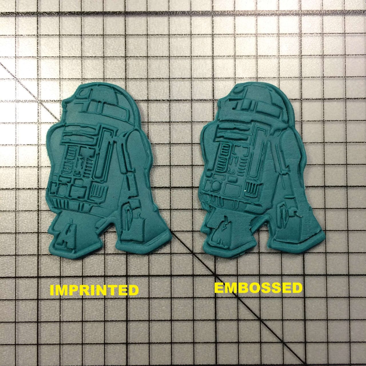 Star Wars- R2-D2 100 Cookie Cutter and Stamp written