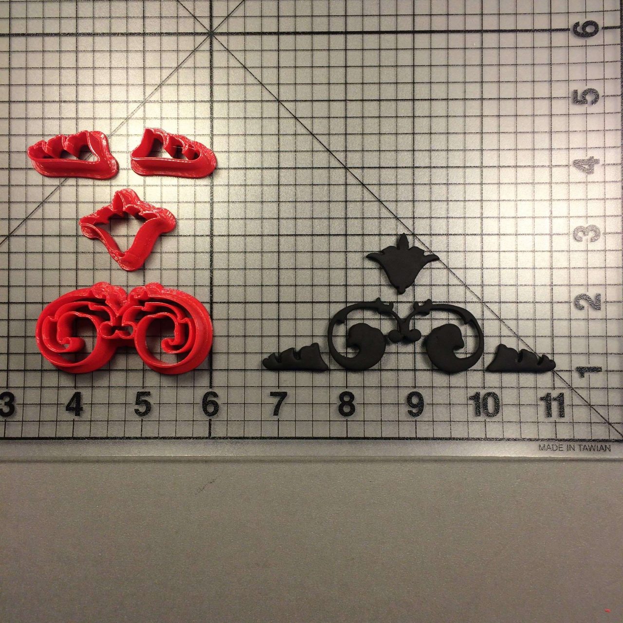 Scroll Design 100 Cookie Cutter Set