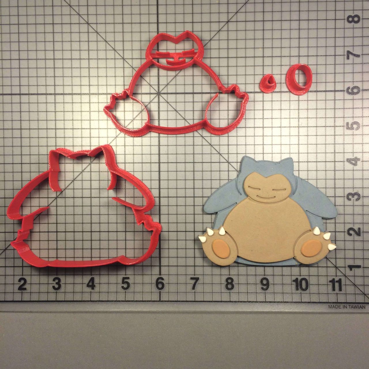 Pokemon- Snorlax 100 Cookie Cutter Set