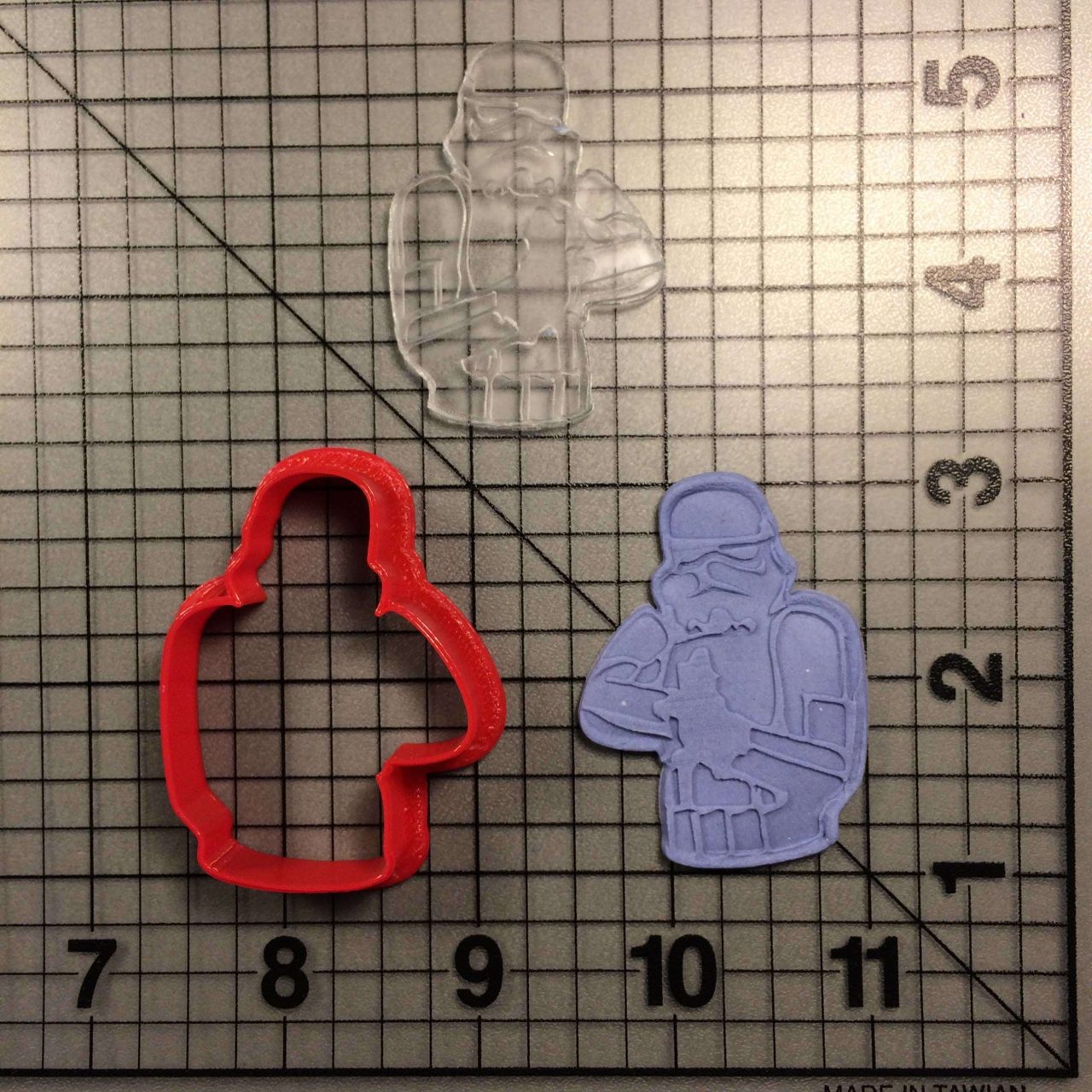 Star Wars- Stormtrooper 100 Cookie Cutter and Stamp (imprinted 1)