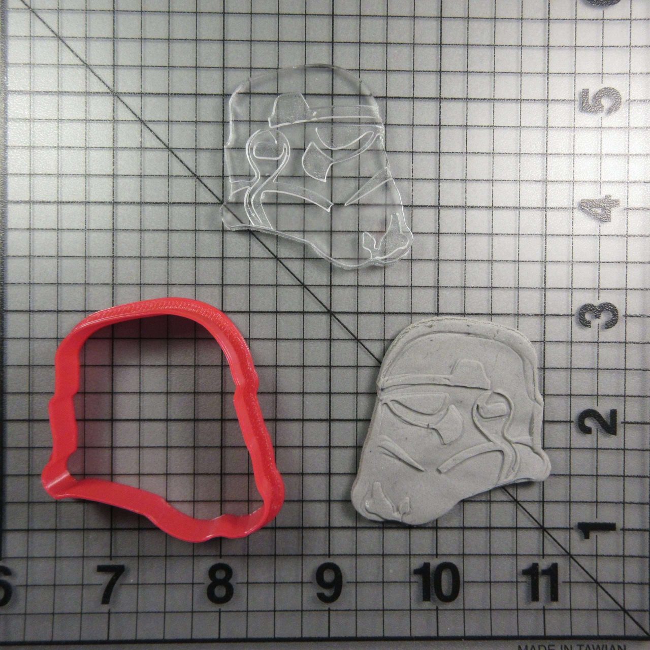 Star Wars- Stormtrooper 102 Cookie Cutter and Stamp (embossed 1)