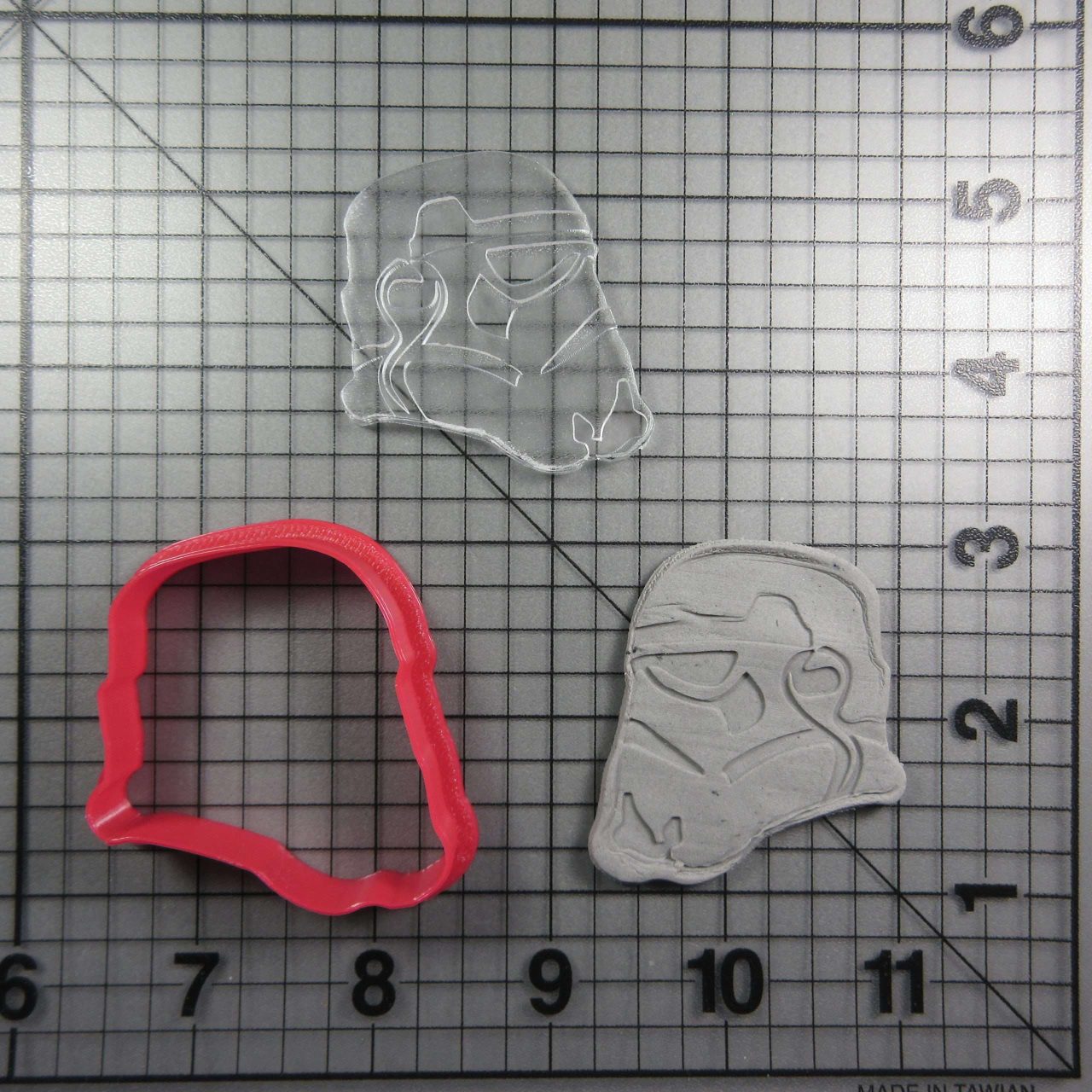 Star Wars- Stormtrooper 102 Cookie Cutter and Stamp (imprinted 1)