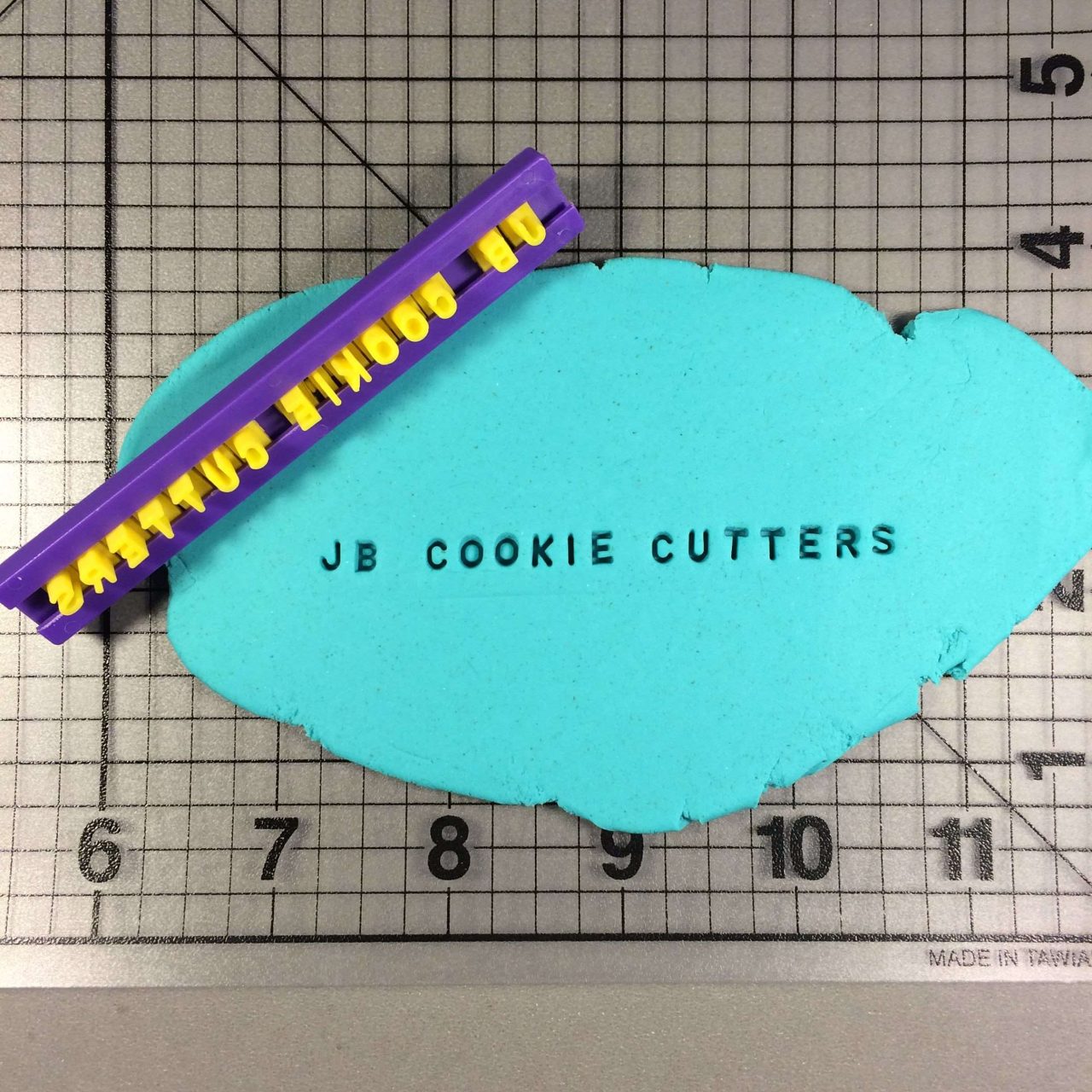 Alphabet and Number Cookie Stamper Set (5)