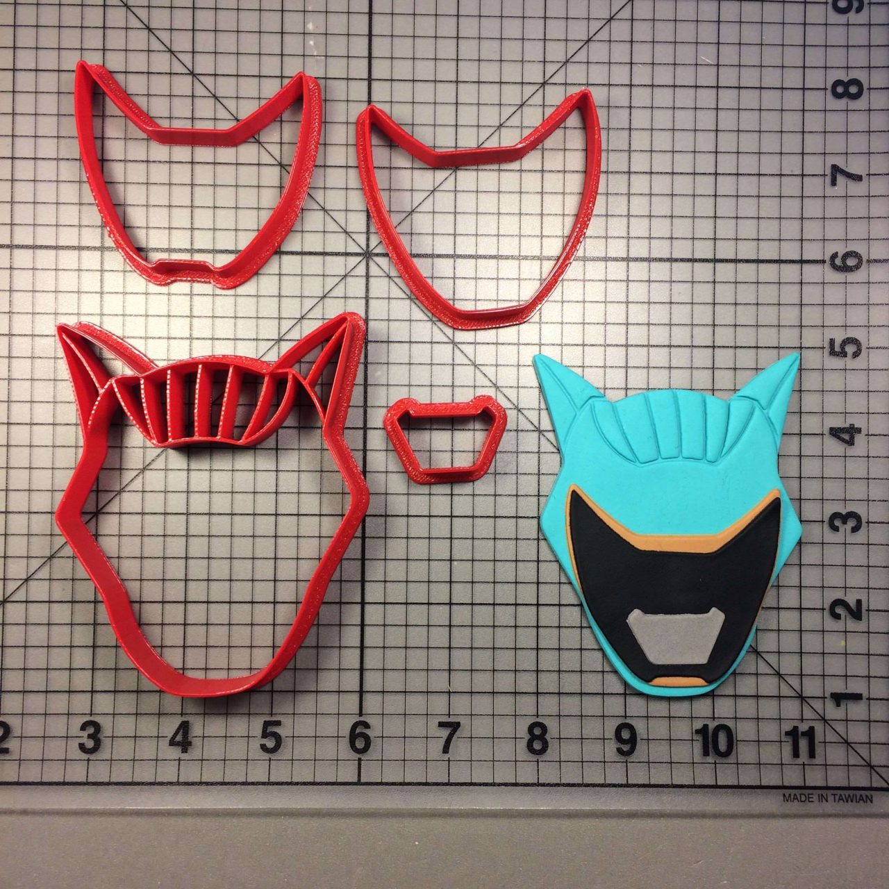 Dino Charge Aqua Ranger Cookie Cutter Set