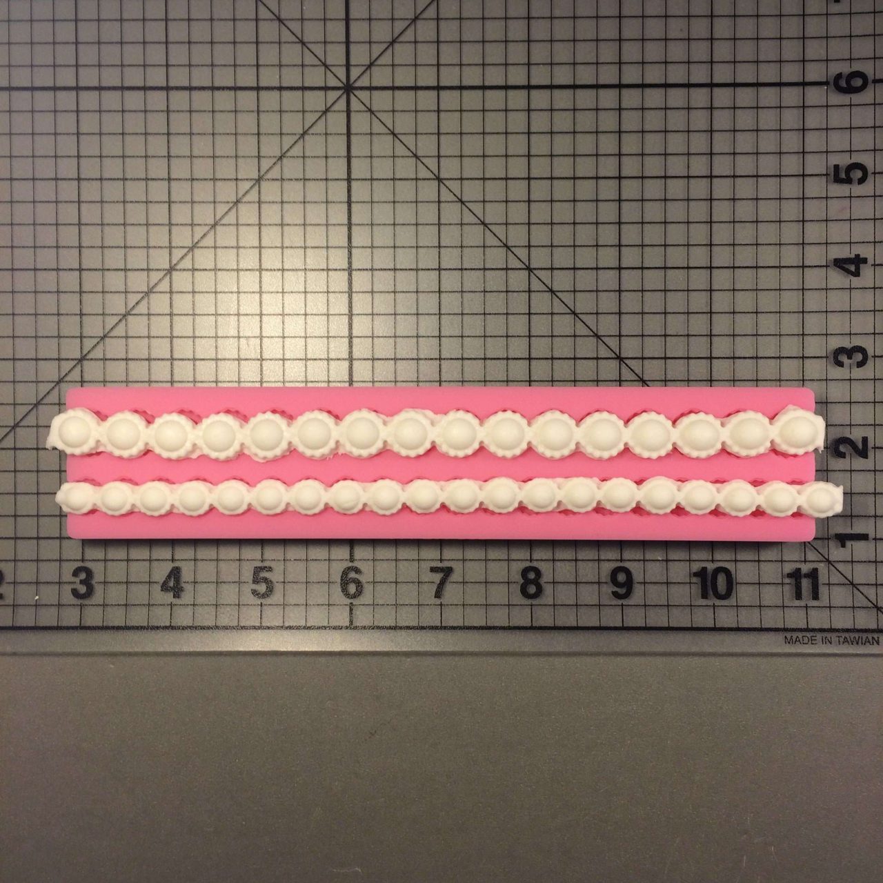 Double Pearl Strand 802 Silicone Mold (1)
