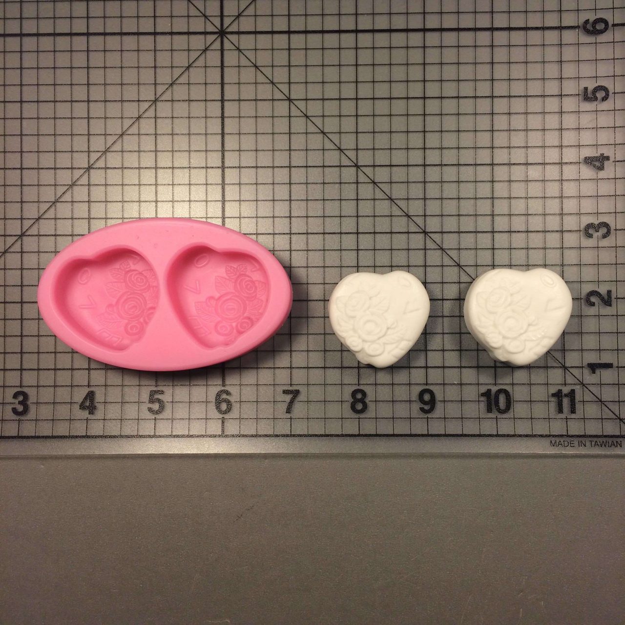 Double Swirled Hearts 596 Silicone Mold (1)