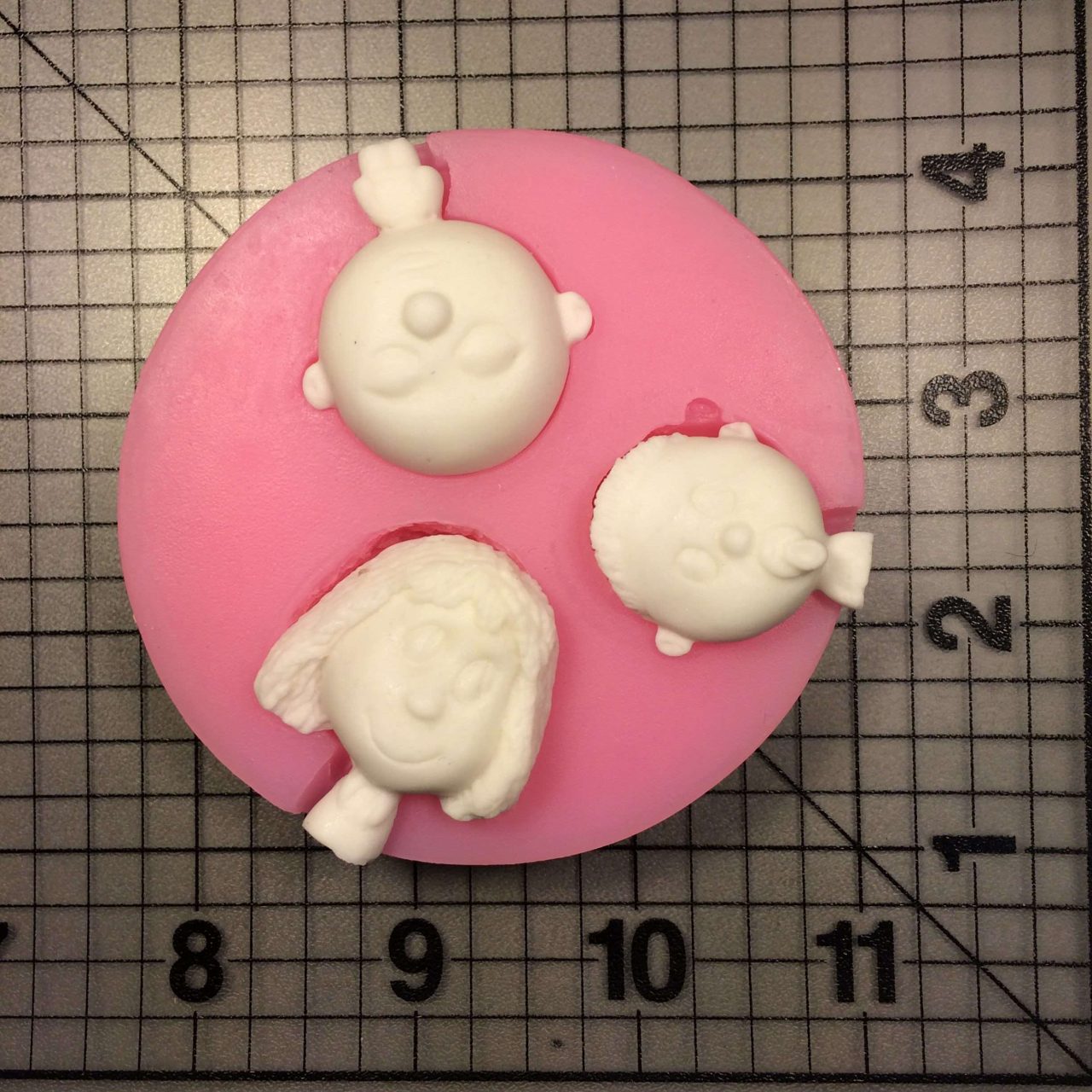 Family Faces 284 Silicone Mold (1)