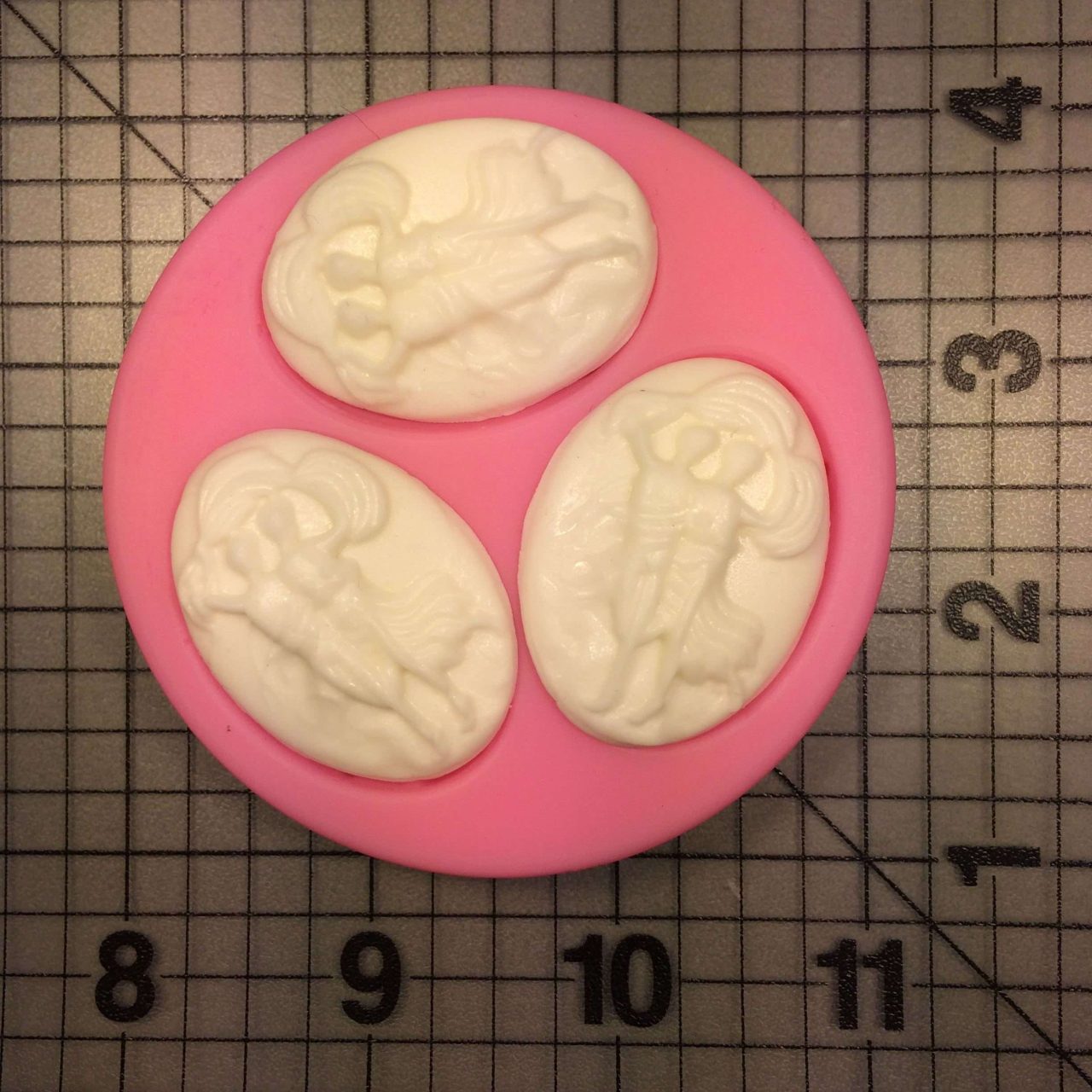 Gemini Pendant 651 Silicone Mold (1)